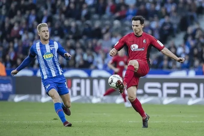 关于门兴主场力克沃尔夫斯堡,取得关键胜利的信息 关于门兴主场力克沃尔夫斯堡,取得关键胜利的信息