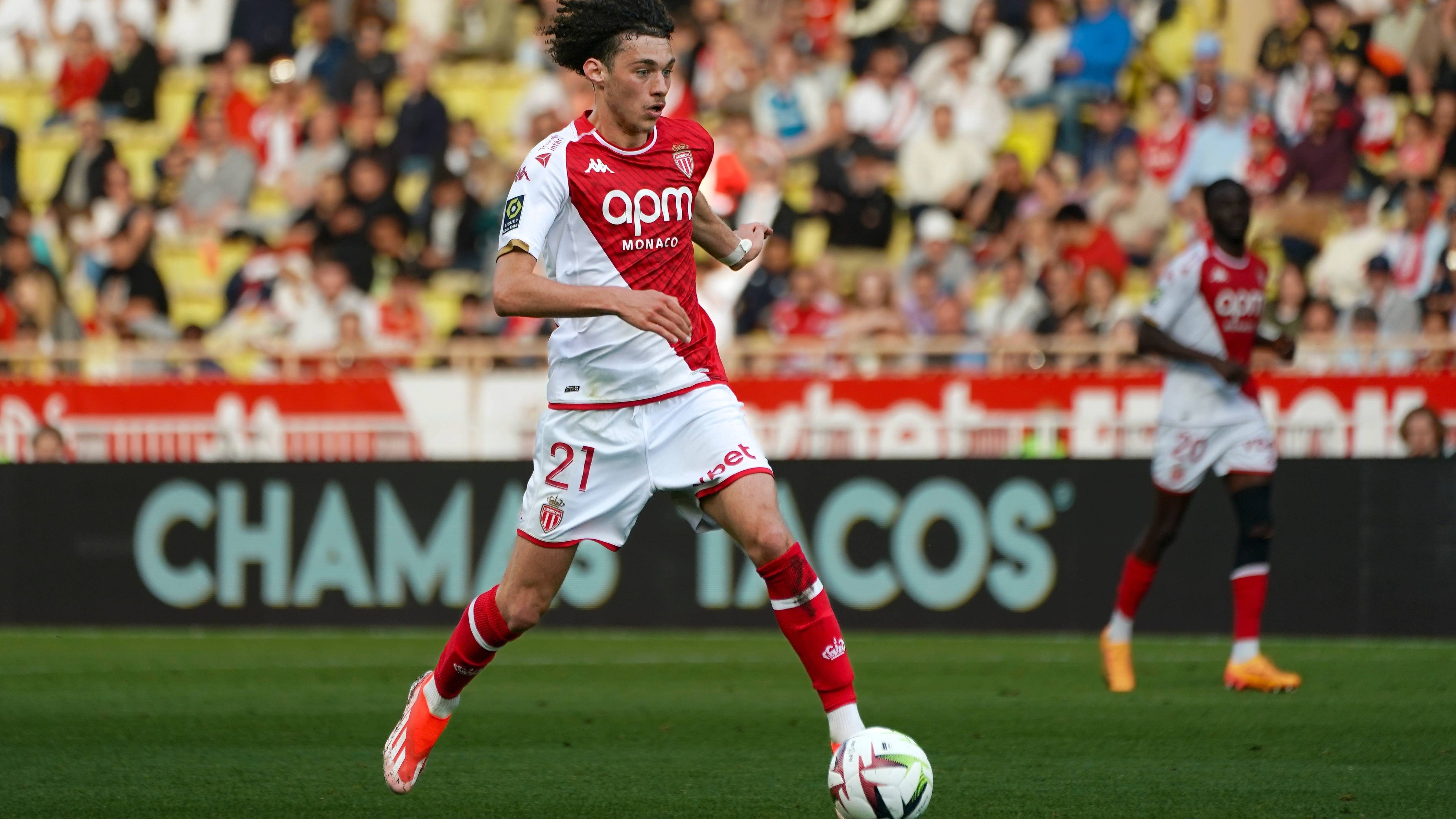 圣埃蒂安逆转战胜摩纳哥,实力制胜 圣埃蒂安逆转战胜摩纳哥,实力制胜