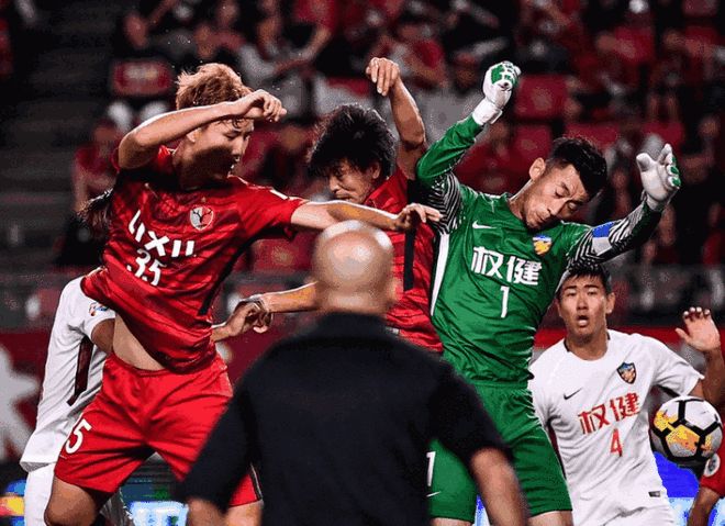 天津权健客场对阵恒大，谁将占据优势？