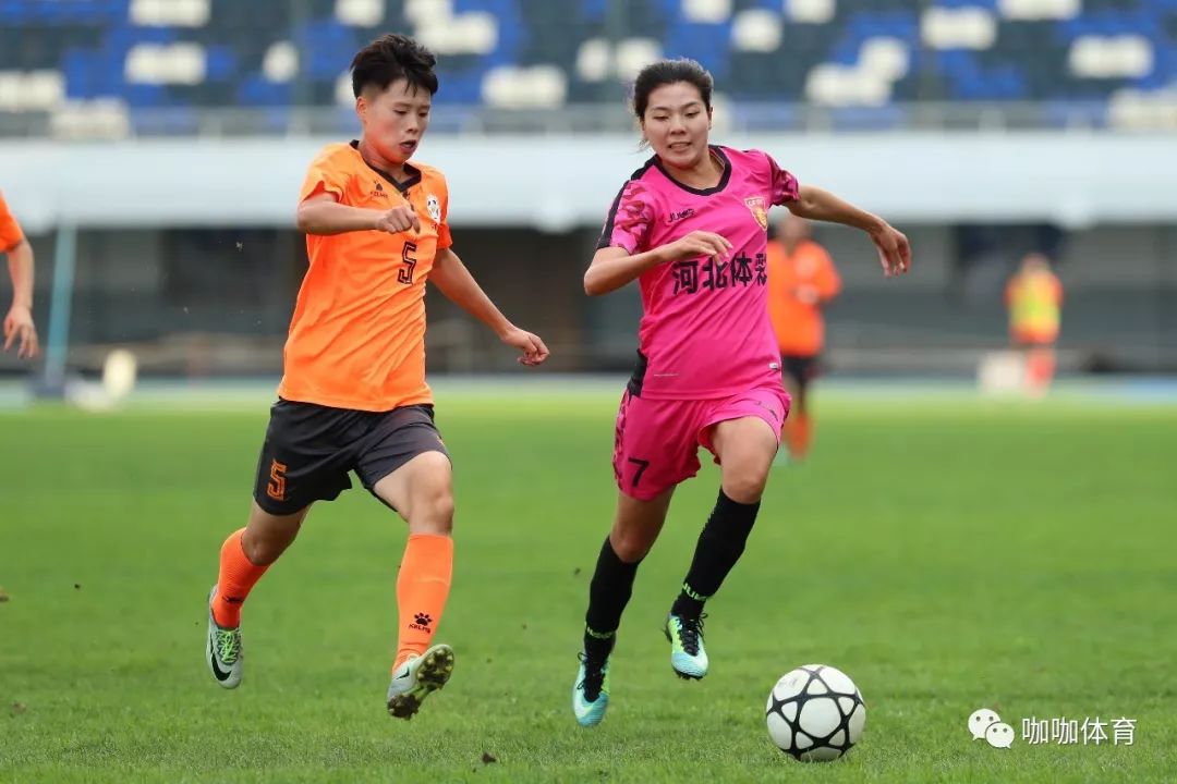 巴西女足队遇挑战，取胜突破难关