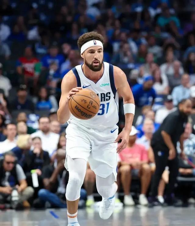 关于勇士B队力克墨西哥男篮，伦纳德惊艳世界的信息