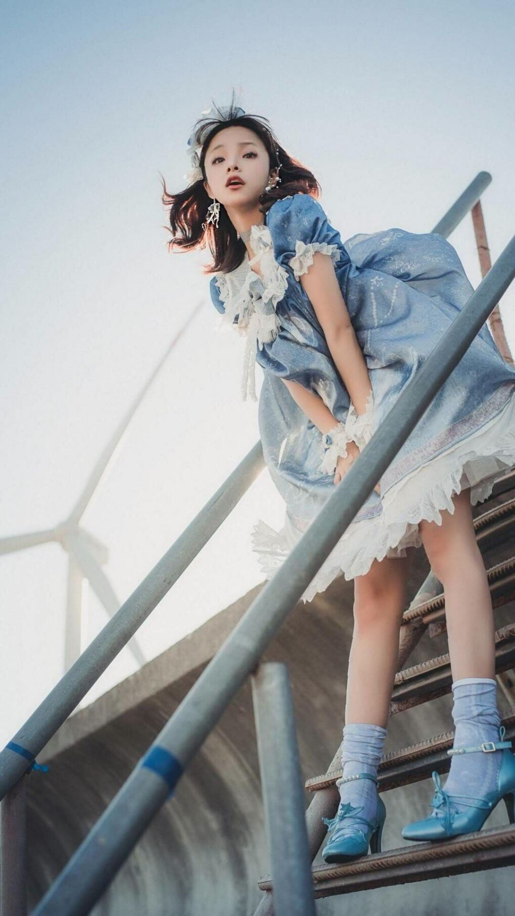 喀麦隆与佛罗伦萨友谊赛激战成和，基米希刷新德甲助攻纪录引领足坛新风潮