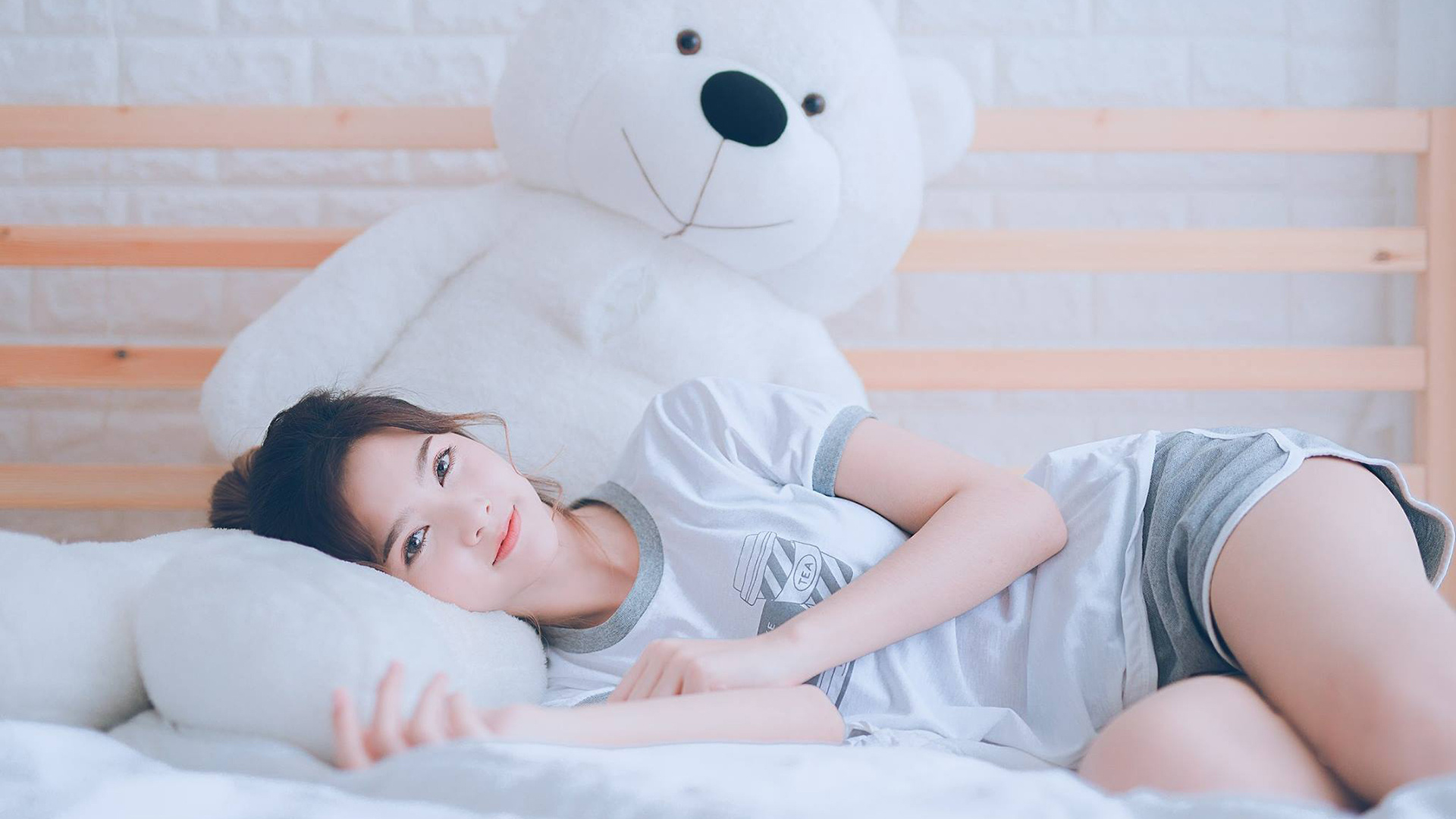 绿茵烽火连天,篮坛雷暴乍起,跨越体育疆界的竞技交响