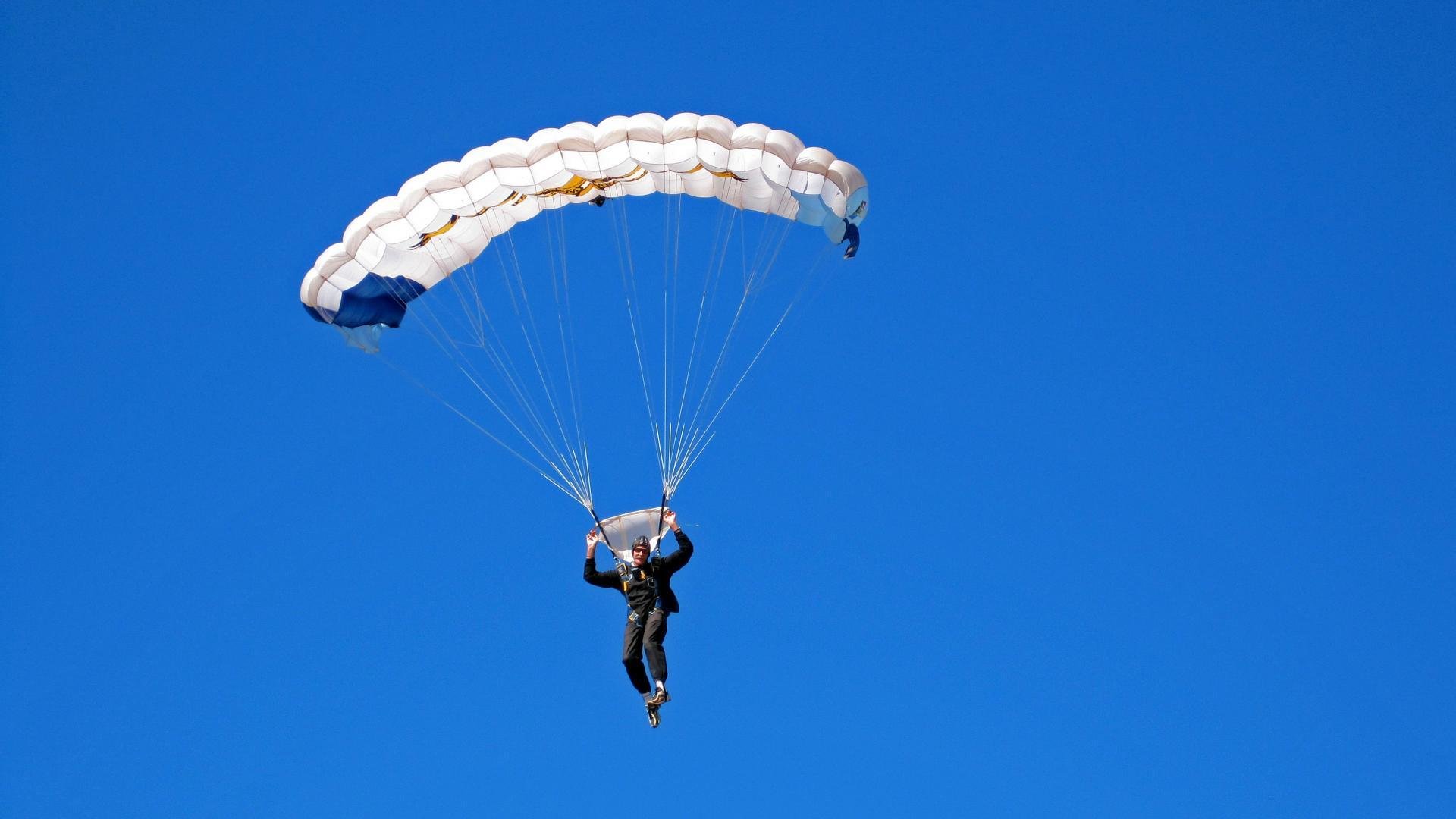 中国风暴!广东队跨洋击溃尼克斯,哈登成关键先生书写传奇