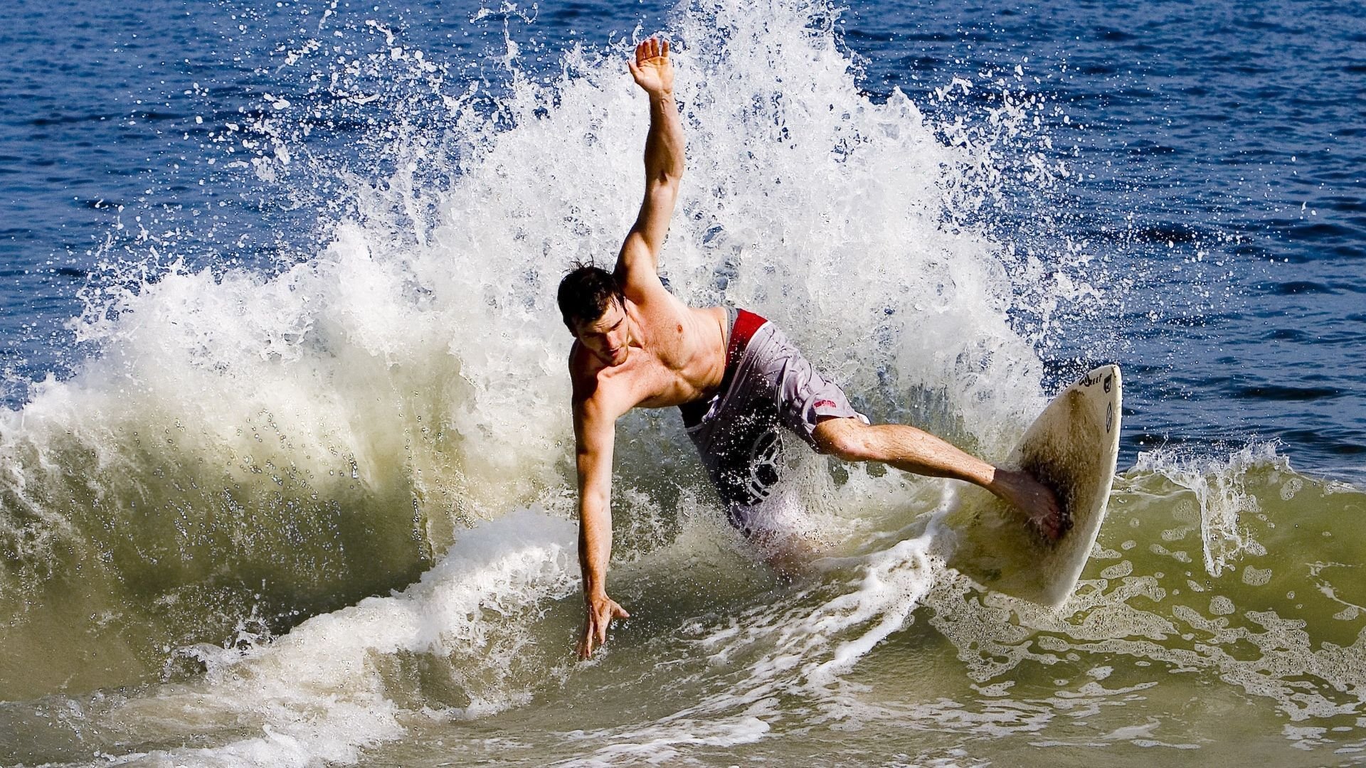 世俱杯直播-末节之神！范弗利特生死战掌控雷电，一己之力改写西决剧本